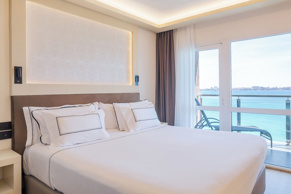 The Level Premium Junior Suite Sea View Adults Only - Photo 2