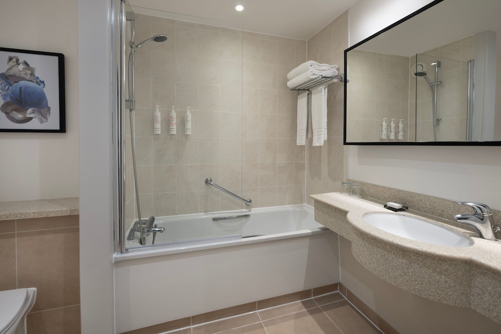 Superior Room, 1 Queen Bed - Photo 2
