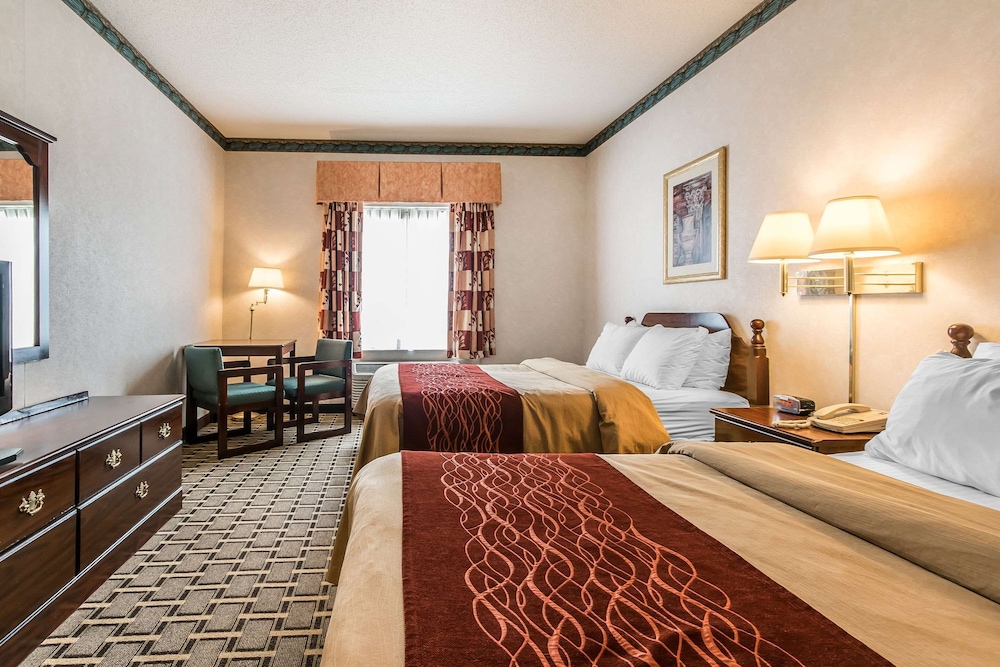 Standard Room, 2 Queen Beds, Non Smoking photo 3