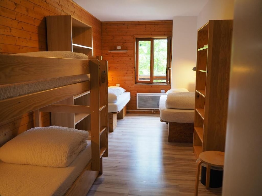 Quadruple Room (with shower) photo 3