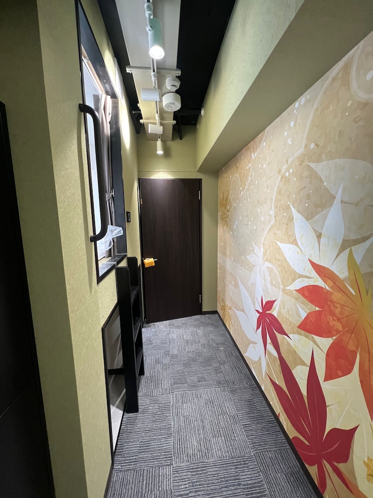 Basic Shared Dormitory, Mixed Dorm (3pax) thumbnail 5