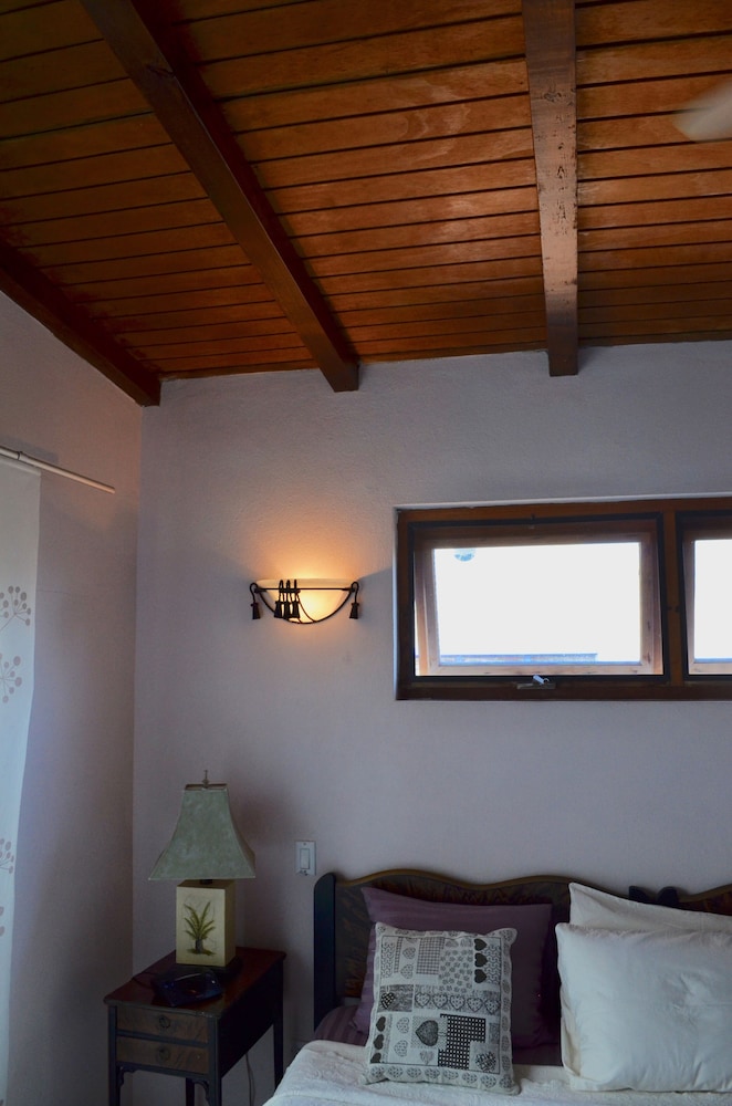 Poinsettia Villa, 2 Bedrooms photo 3