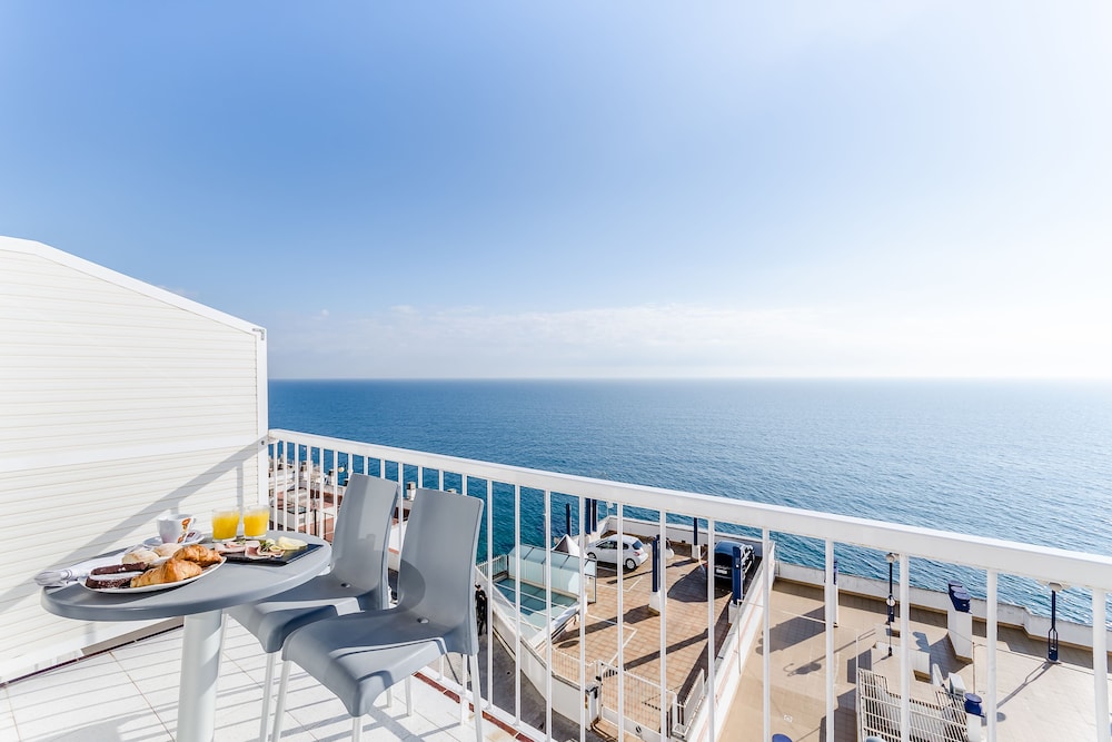 Standard Double Room, Sea View photo 2