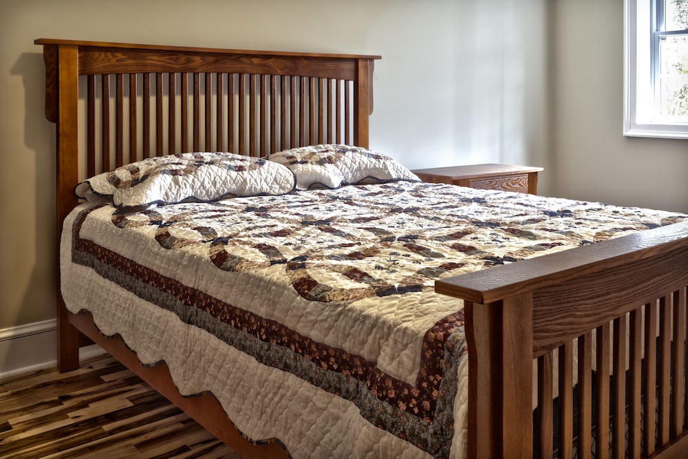 Standard Room, 1 Queen Bed (Carriage House) photo 2