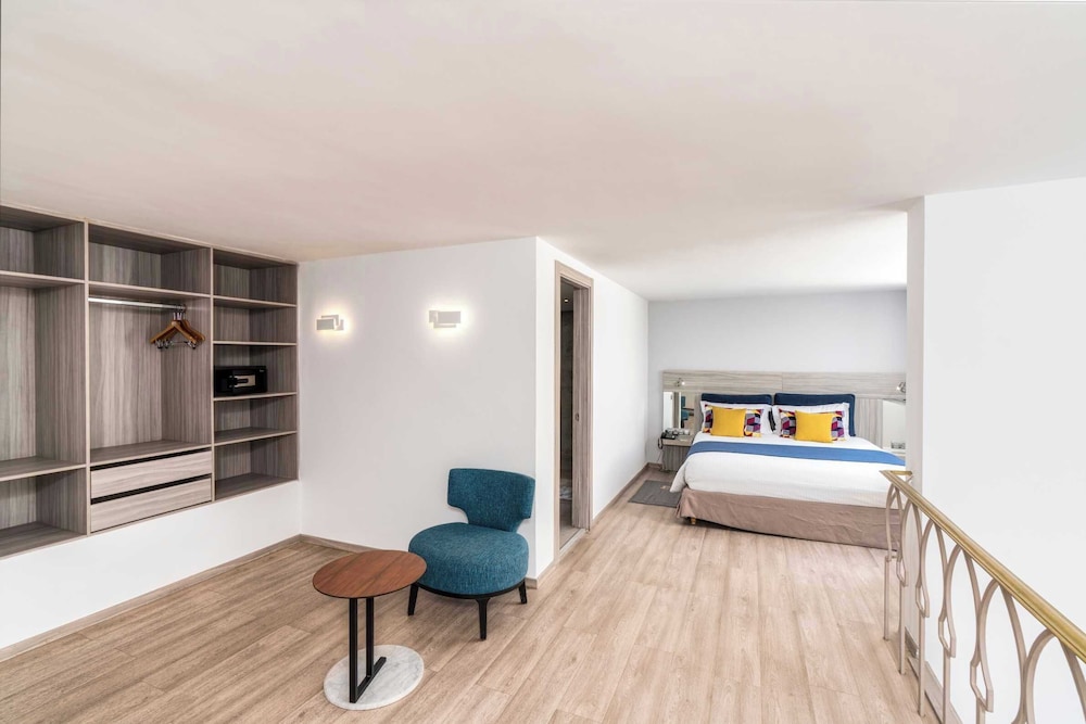 Family Duplex (Suite) - Photo 5