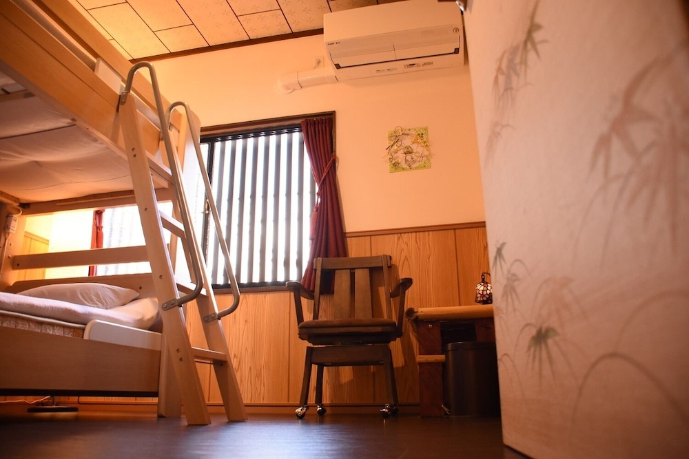 Standard Room (Shared bathroom and toilet) Check-in 5PM to 9PM