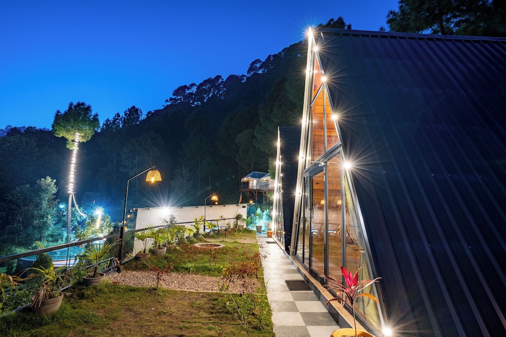 Premium Wooden A Cottage - Photo 3