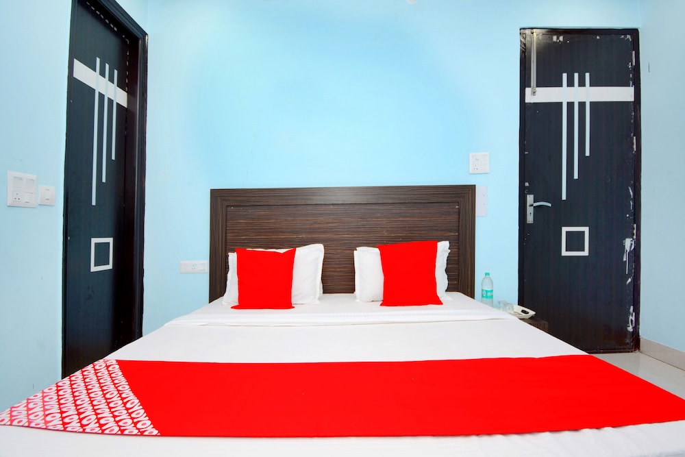 Deluxe Double Or Twin Room photo 1