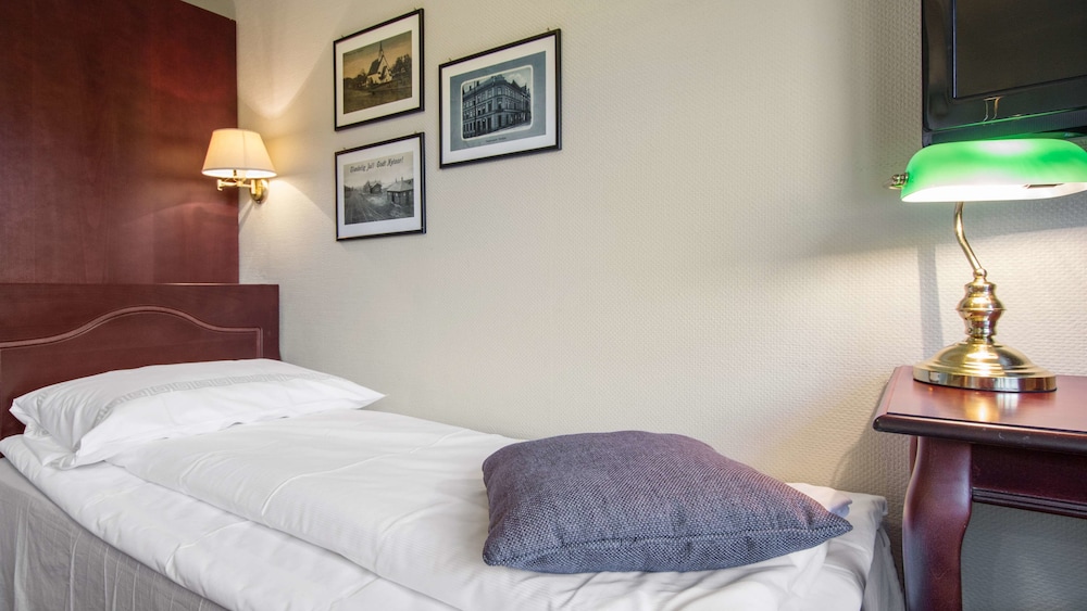 Standard Room, 1 Twin Bed, Non Smoking - Photo 4