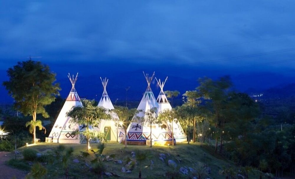 Teepee Villa photo 3