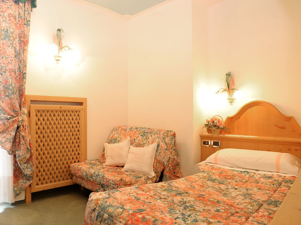 Single Room photo 2