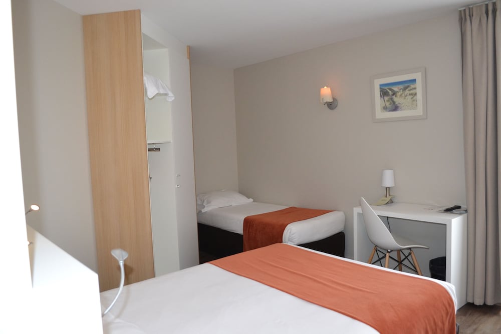 Classic Triple Room photo 2