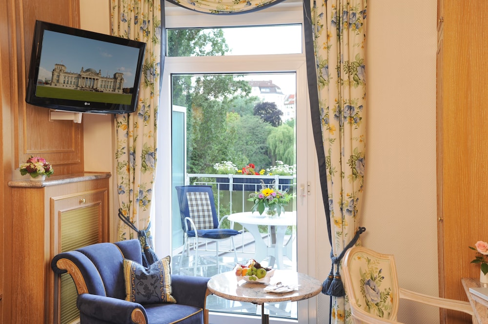 Superior Double Room, Balcony photo 1