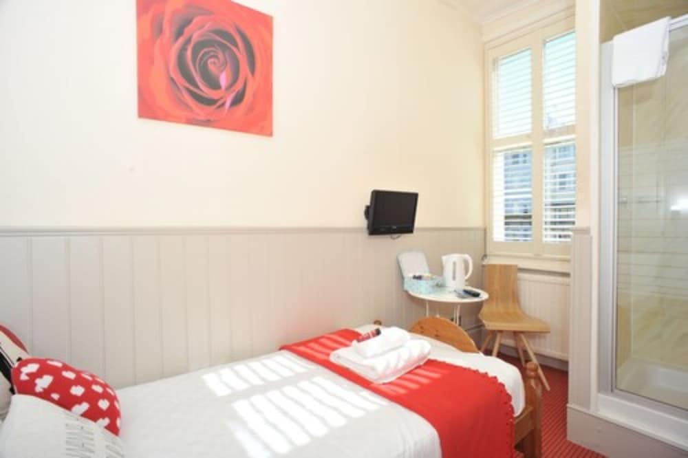 Single Room (separate toilet) photo 3