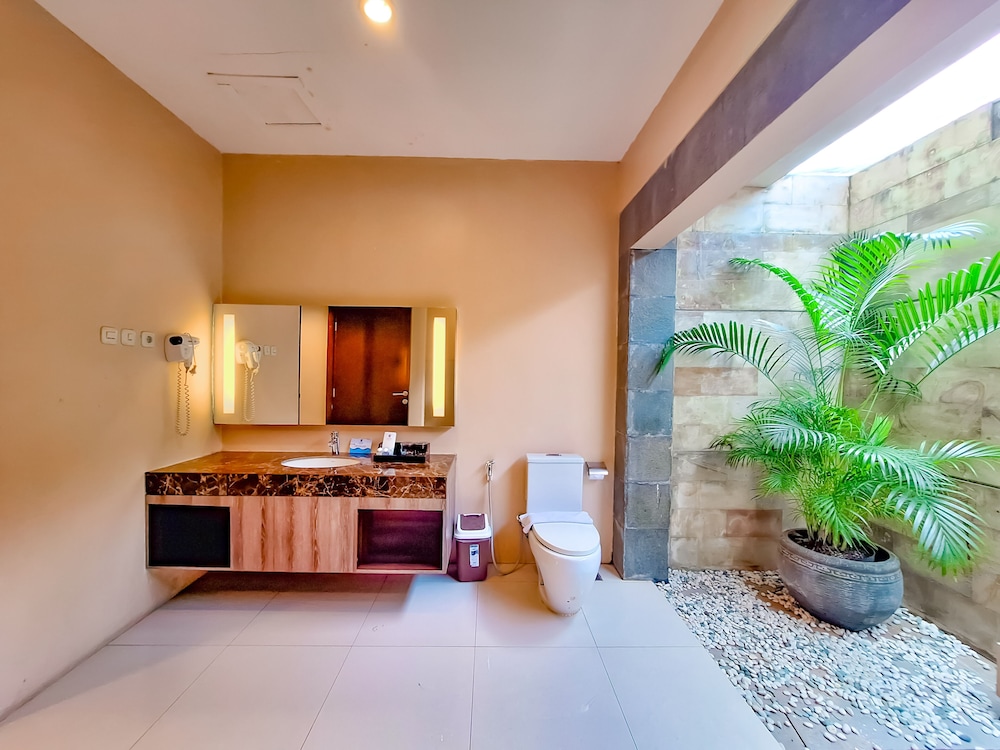 Premium Twin Room - Photo 3