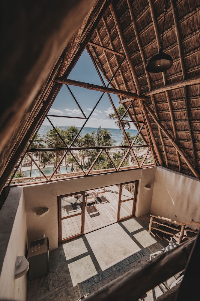 Loft, Private Pool, Ocean View - Photo 4