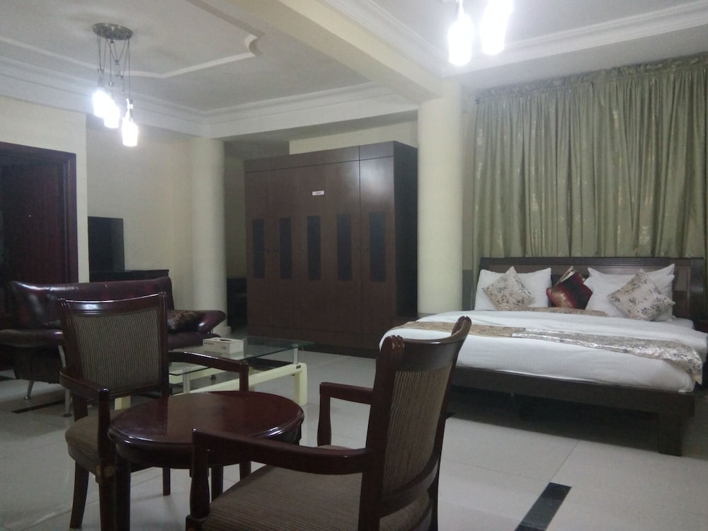 Presidential Suite