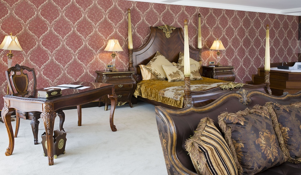 Presidential Suite