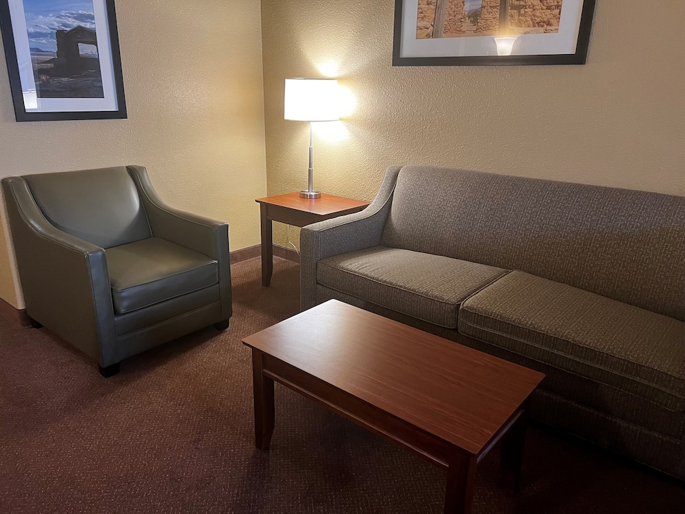 Suite, 2 Queen Beds, Non Smoking photo 1