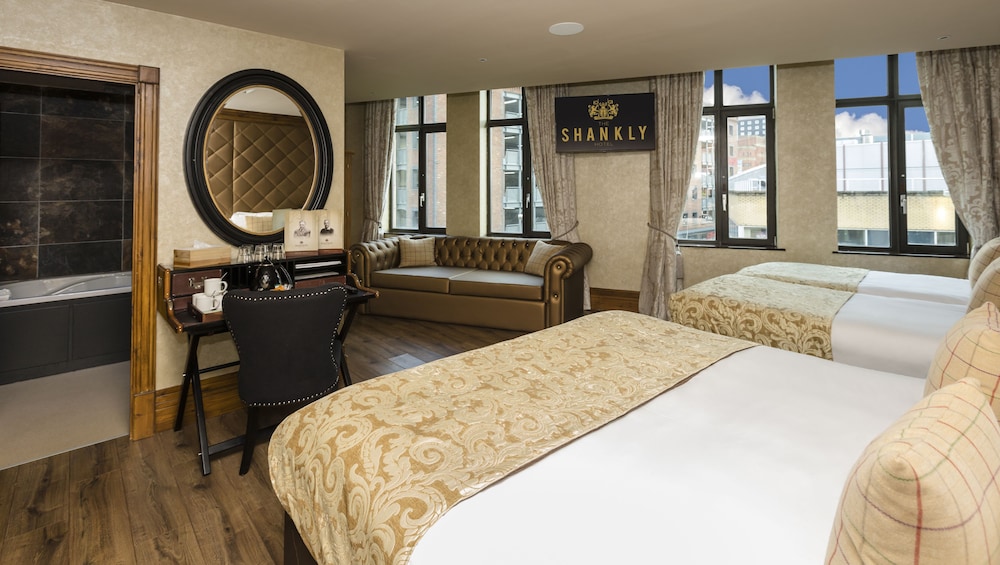 Luxury Room (Sleeps 5)