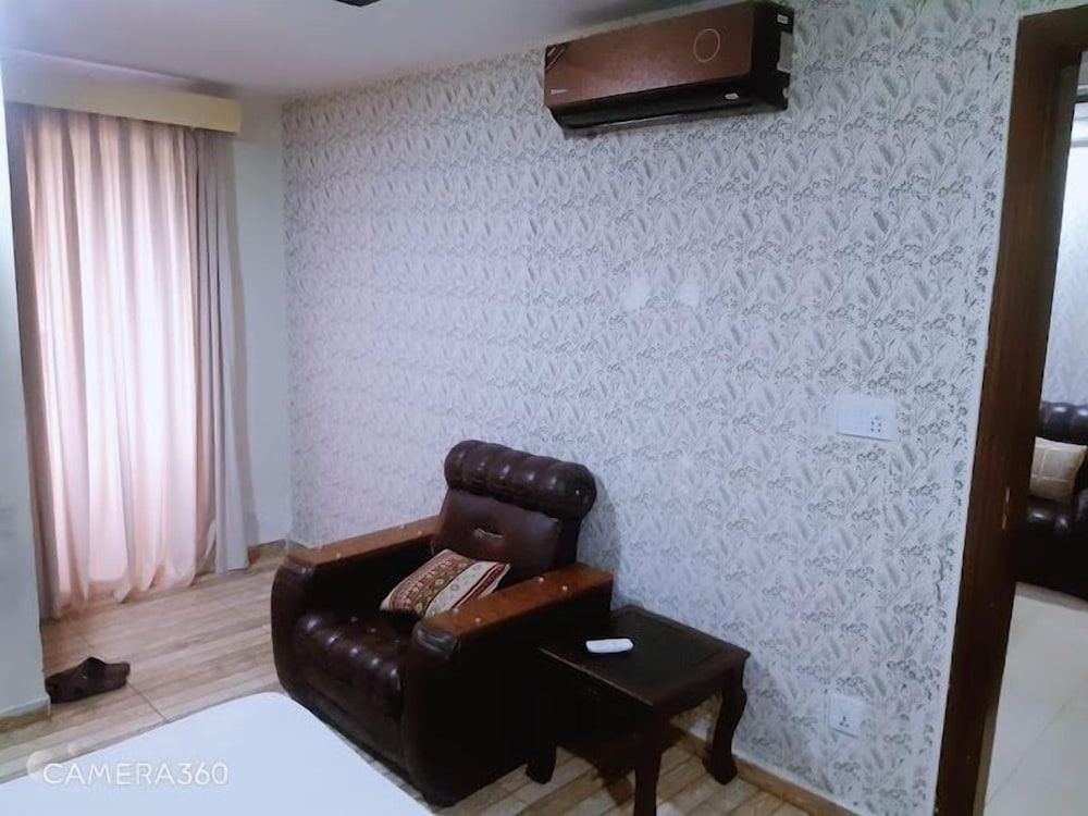 Deluxe Double Room photo 3