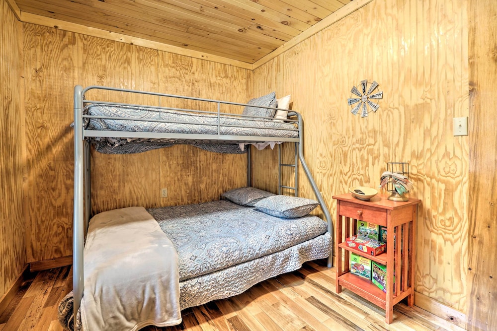 House (2 Bedrooms) photo 3