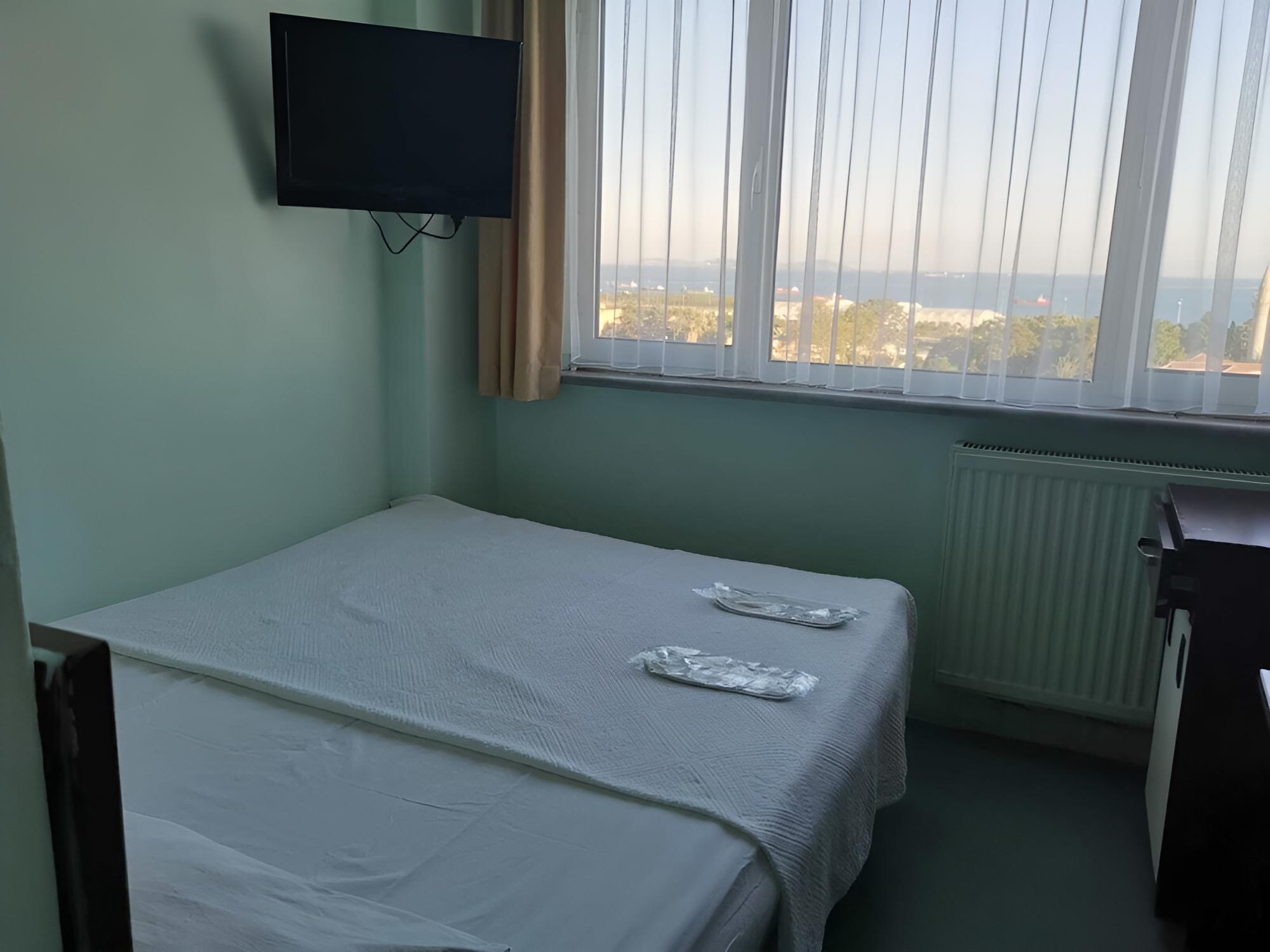 Basic Twin Room photo 2