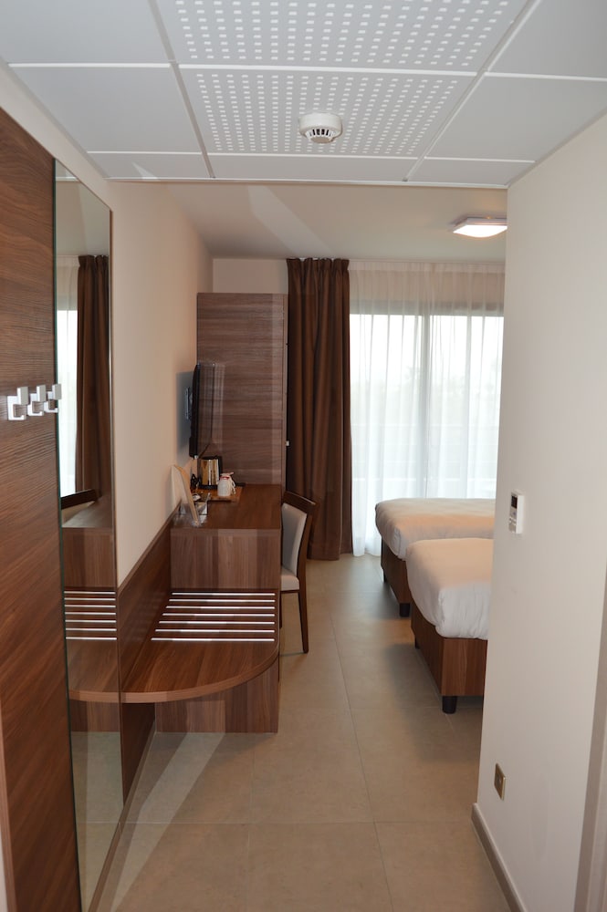 Superior Double or Twin Room, Sea View