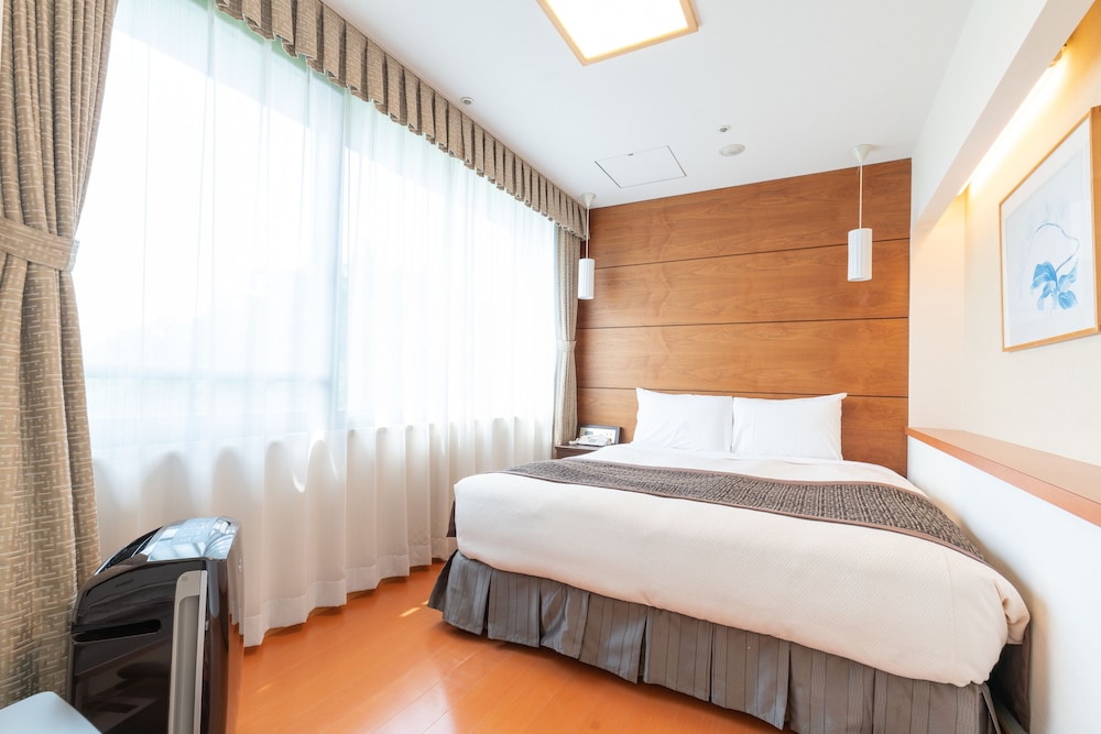 [Non-Smoking] Japanese Western Style Double Room (Mt. Fuji View) - Photo 2