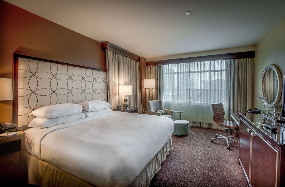 1 King Bed, Accessible, City View - Photo 1