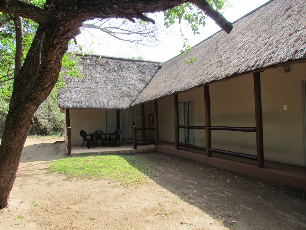 Superior Chalet, Garden View photo 3