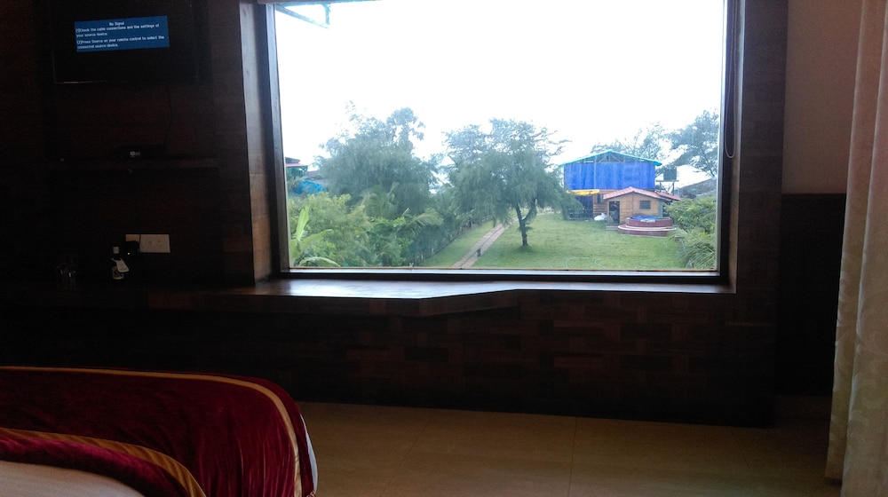 Luxury Double Room, 1 Bedroom, Smoking, Beach View photo 3