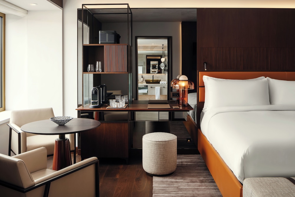 Fairmont Gold, Deluxe Room, 1 King Bed, Club Lounge Access - Photo 1
