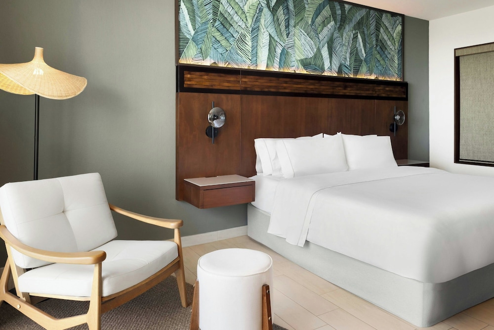 Premium Room, 2 Queen Beds (View) - Photo 3