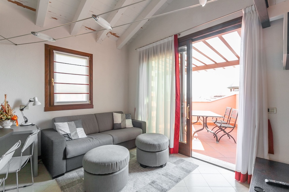 Comfort Duplex, Terrace, Pool View photo 1