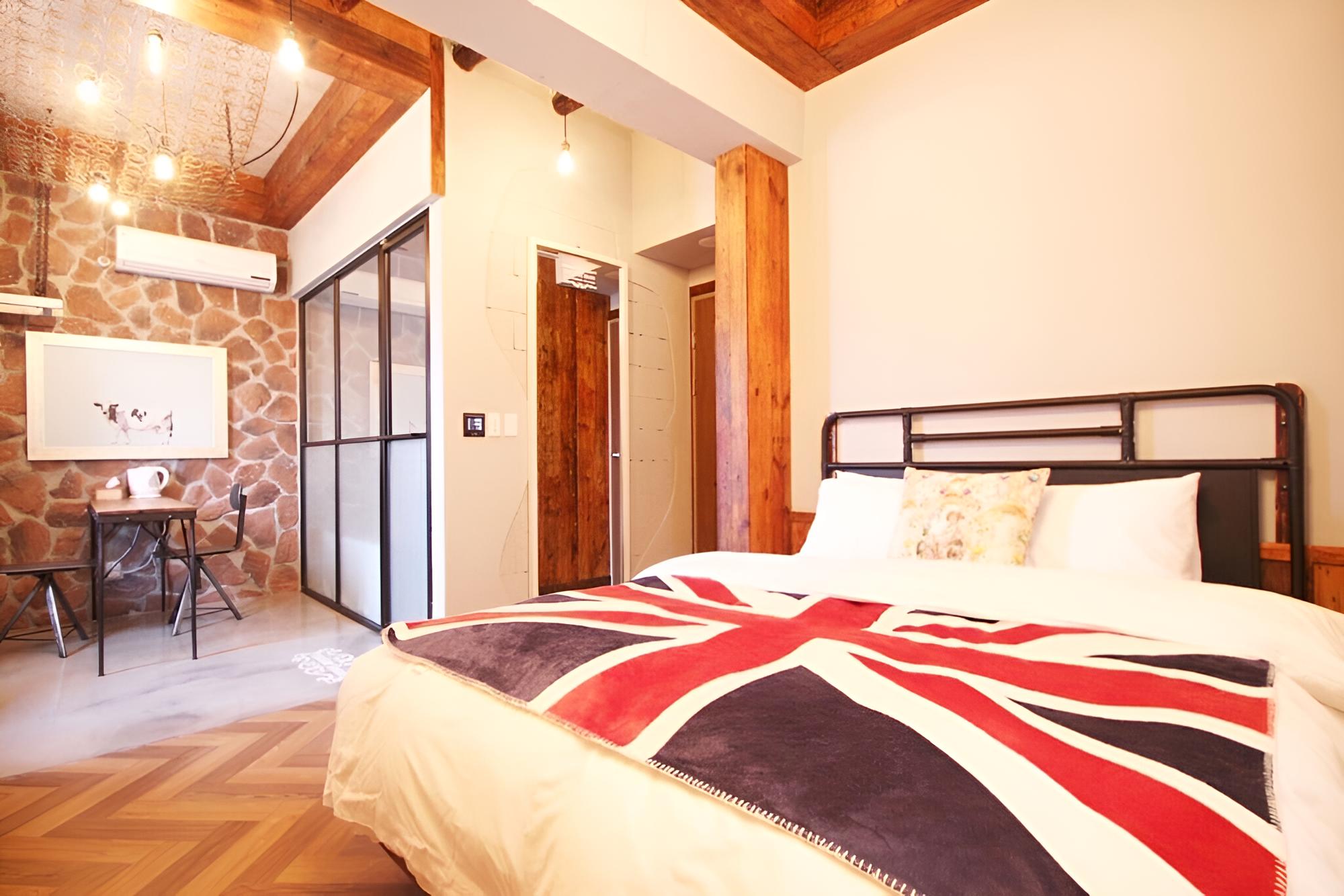Room (Suite) photo 1