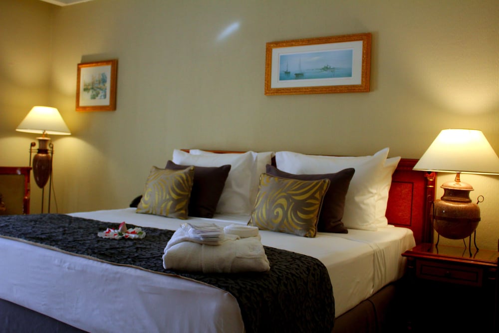 Executive Room - Photo 2