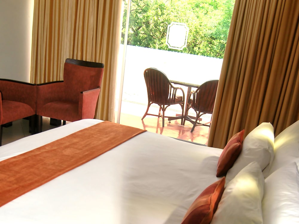 Executive Suite photo 2