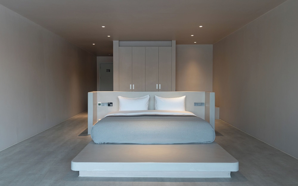 Honeymoon Double Room photo 2