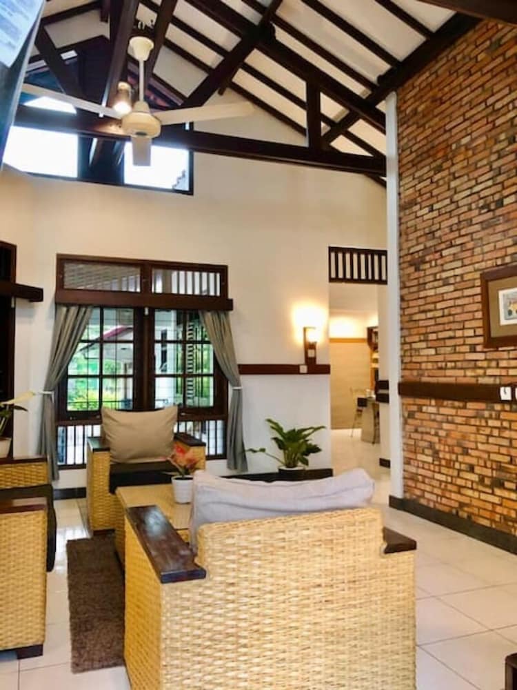 Villa photo 3