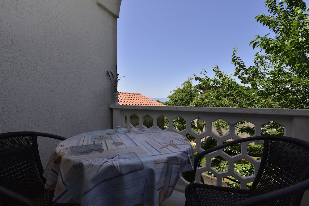 Double Room (1) photo 3
