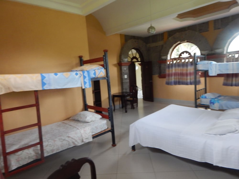 Family Room, 2 Queen Beds, Non Smoking photo 1
