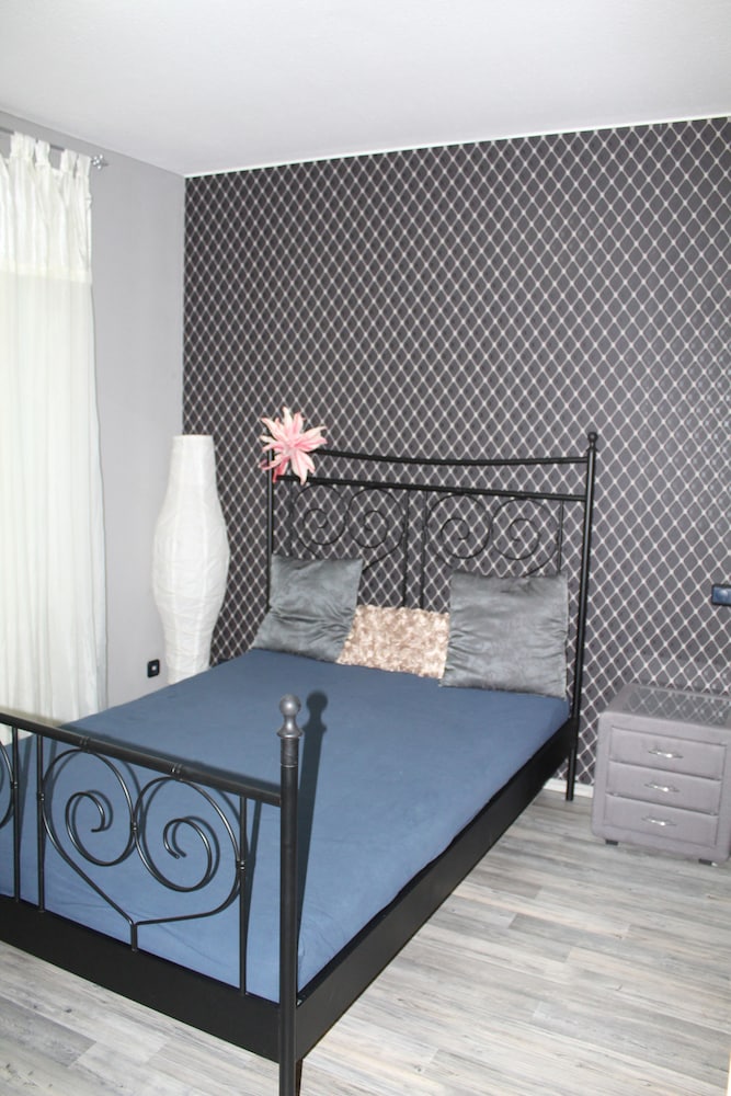 Double Room, 1 Double Bed, Private Bathroom, Mezzanine photo 1
