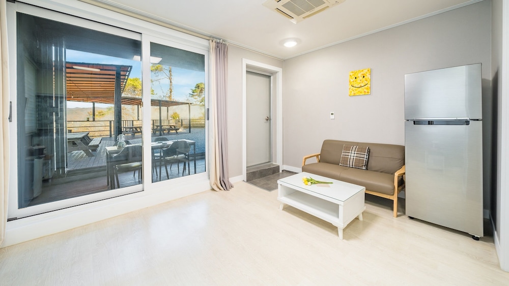 Basic Room, 1 Bedroom (Room 104)