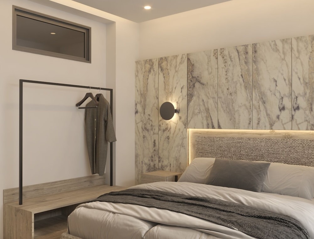 Comfort Apartment, 2 Bedrooms, Patio, Pool View