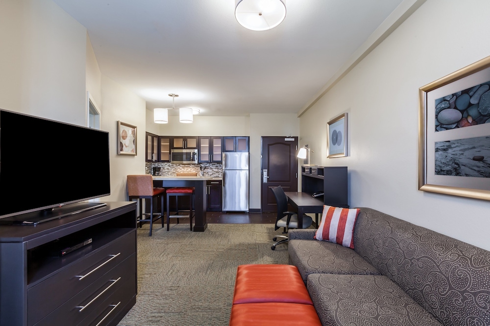 Suite, 1 Bedroom, Accessible, Kitchen (HEARING) photo 2