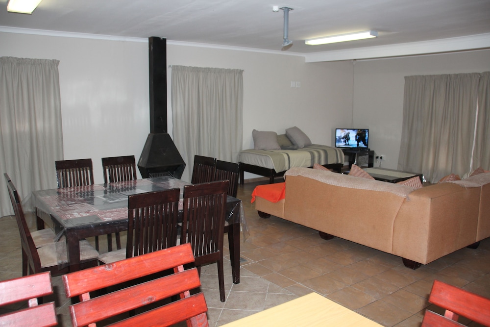 2 Bedroom Self catering House photo 3