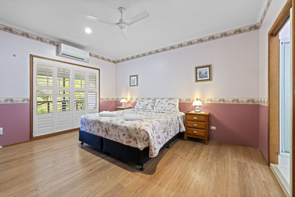 3 Bedroom Cottage photo 2