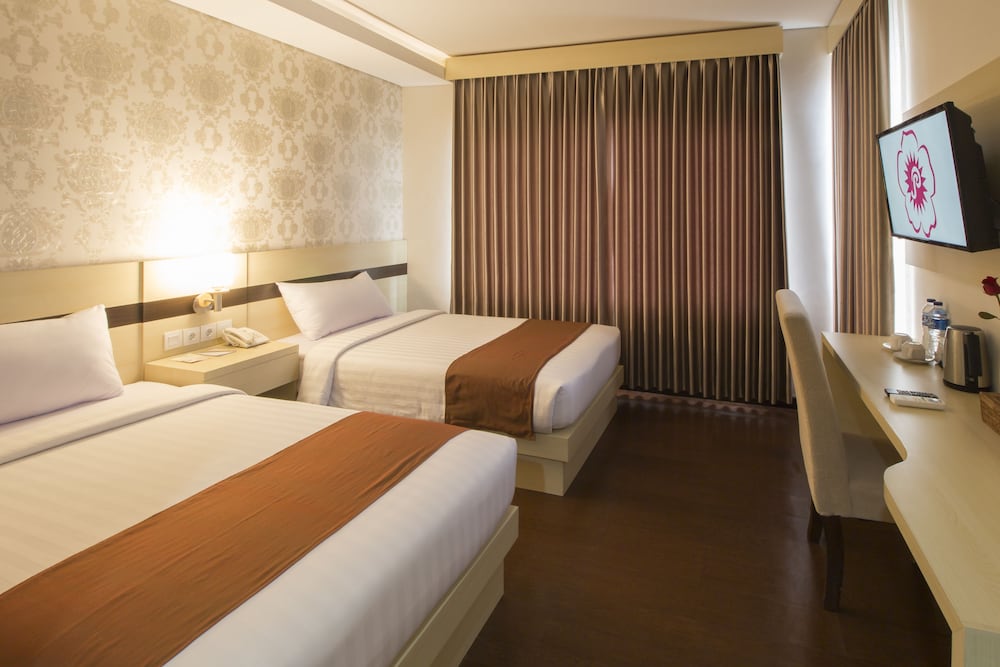 Deluxe Room, Multiple Beds, Non Smoking