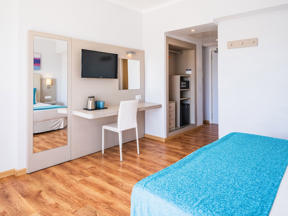 Double Room, Sea View (1 Adult) - Photo 3